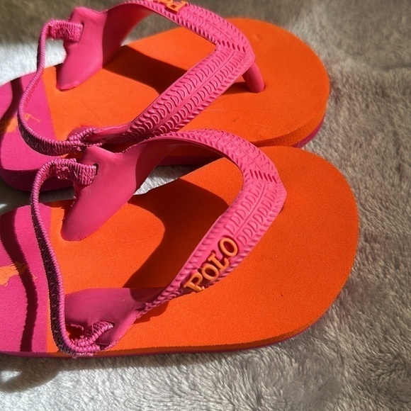 Polo - NWOT -  Pink/Orange summer flip flops. Size 5 - Picture 3 of 5